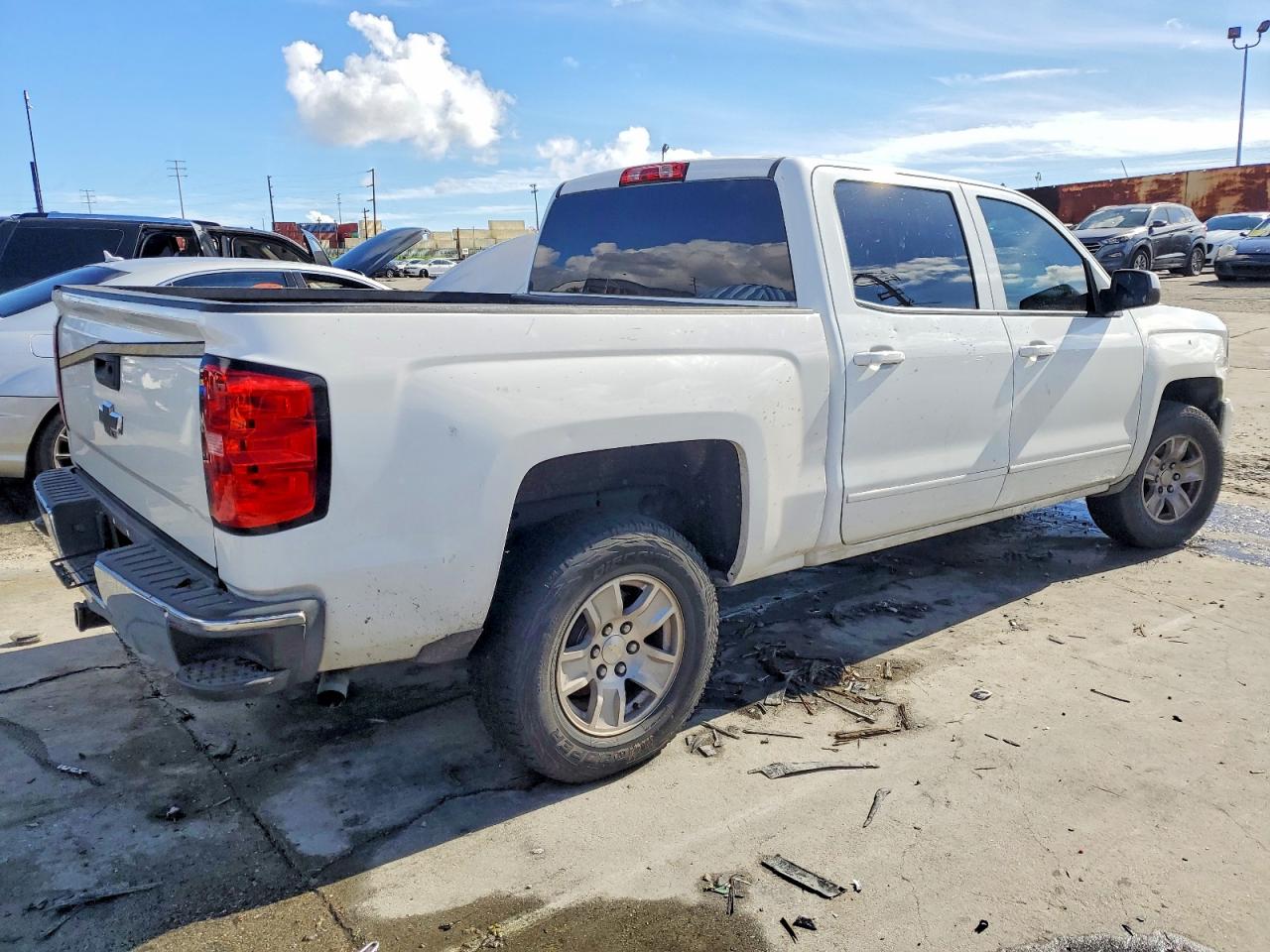 2018 CHEVROLET SILVERADO C1500 LT photo 3