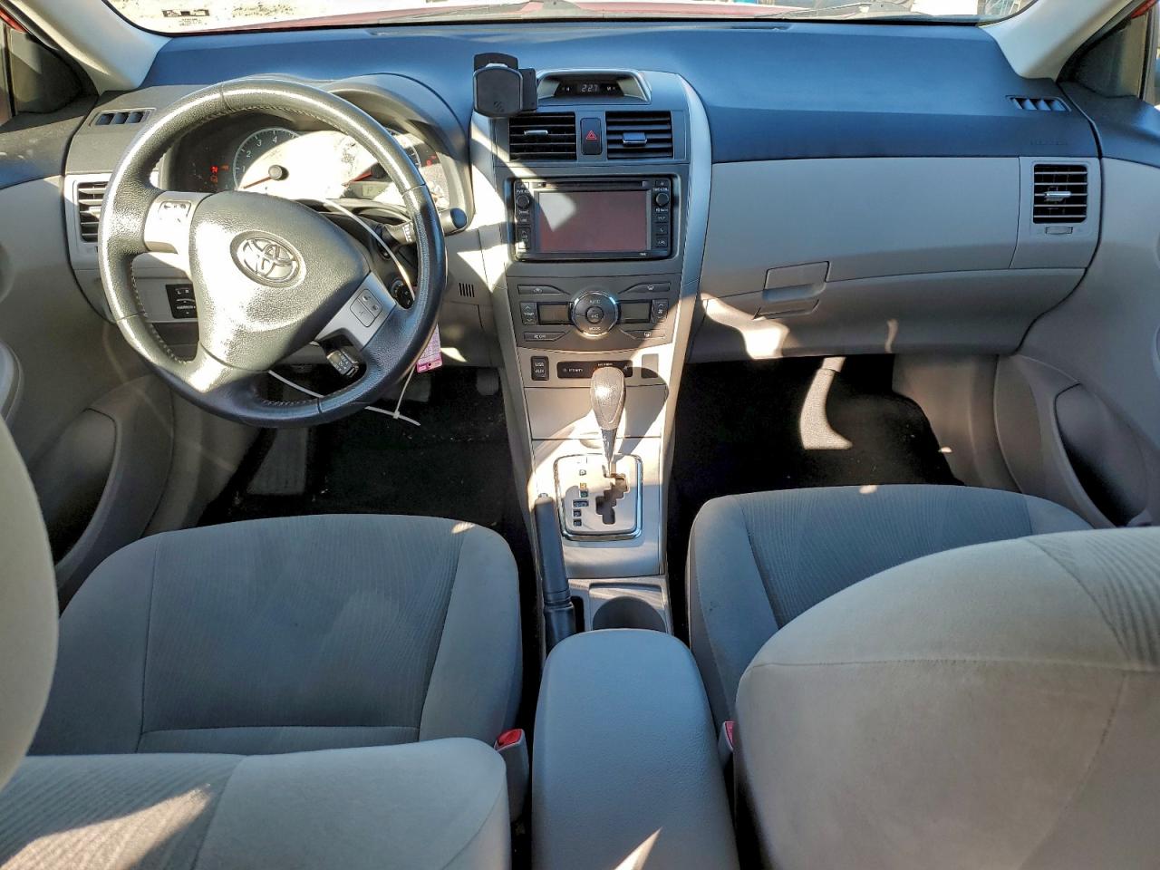 2013 TOYOTA COROLLA BASE photo 8
