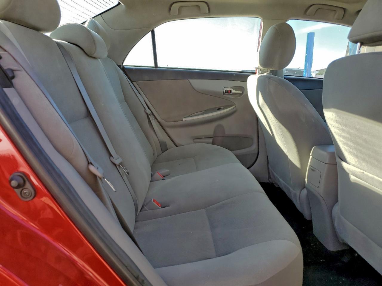 2013 TOYOTA COROLLA BASE photo 10