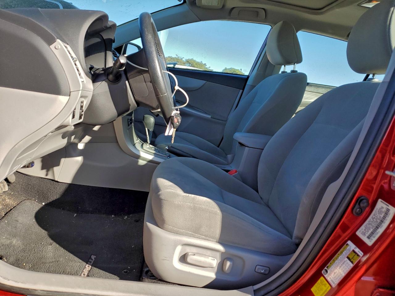 2013 TOYOTA COROLLA BASE photo 7