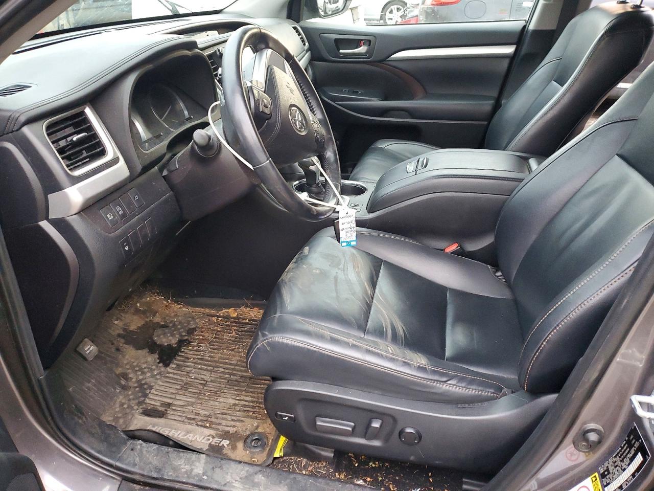 2019 TOYOTA HIGHLANDER SE photo 7