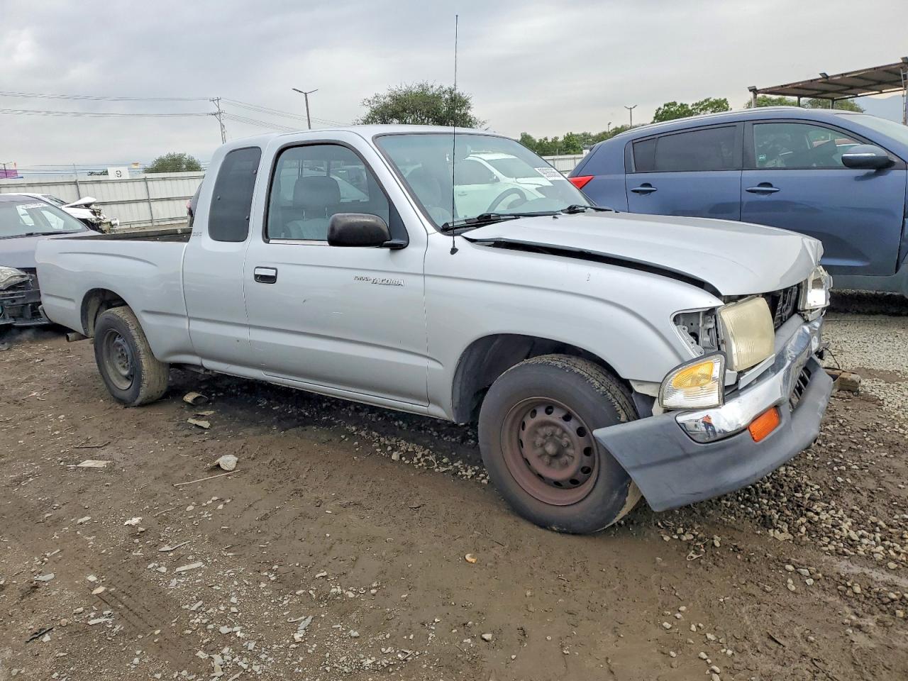 1999 TOYOTA TACOMA XTRACAB photo 4
