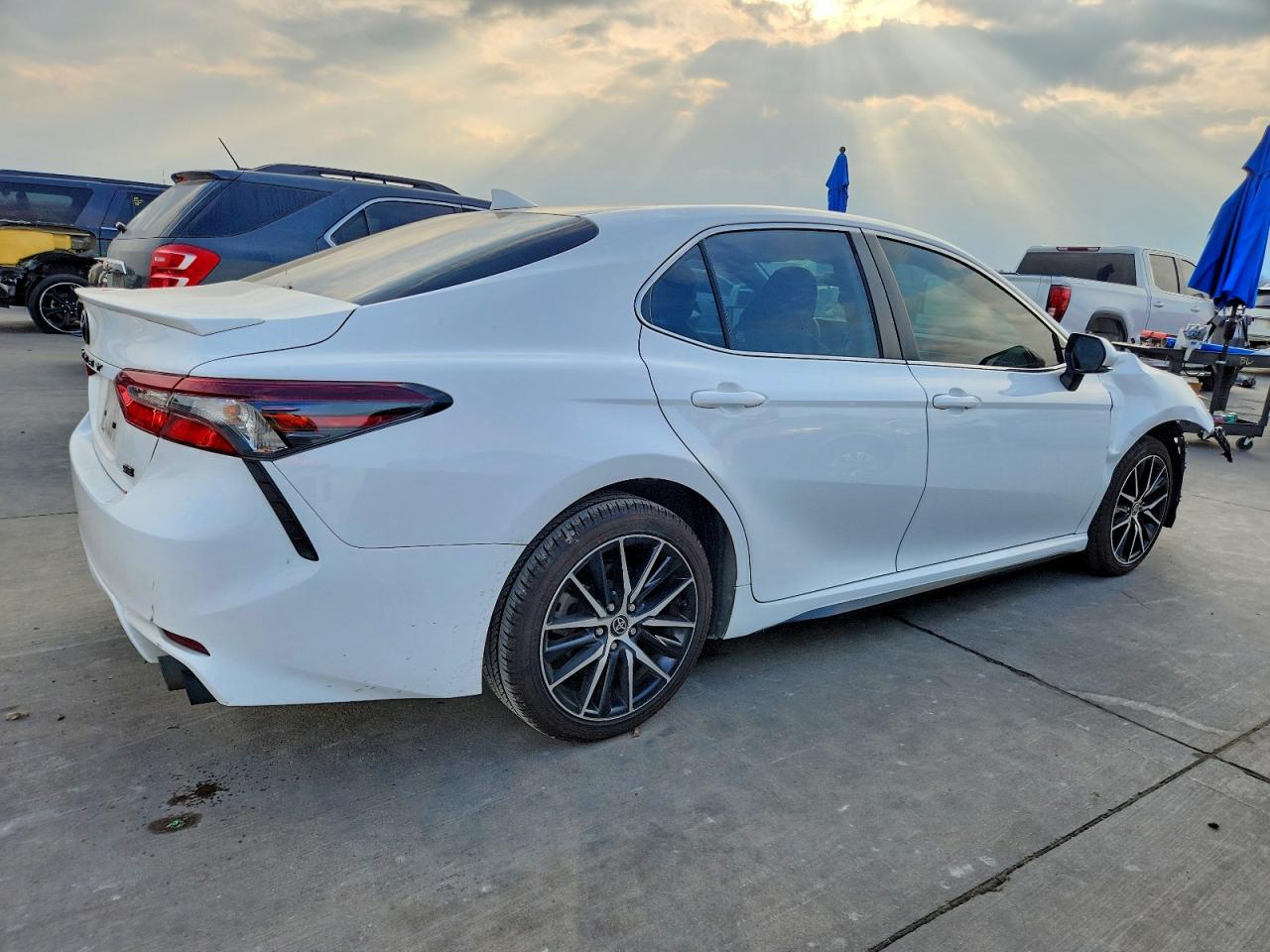 2023 TOYOTA CAMRY SE NIGHT SHADE photo 3