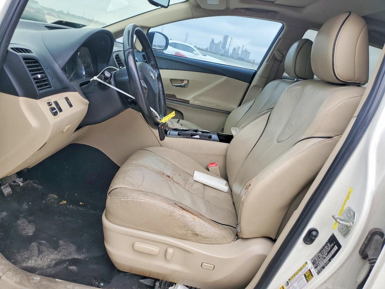 2010 TOYOTA VENZA photo 7