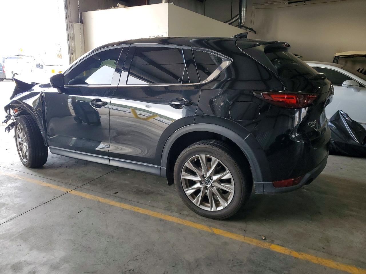 2020 MAZDA CX-5 GRAND TOURING photo 2
