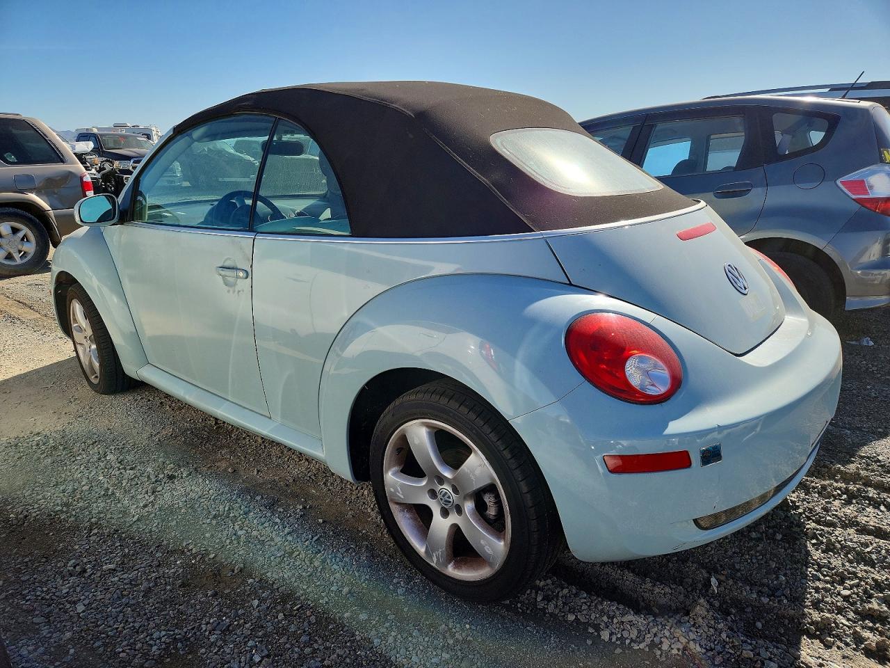 2006 VOLKSWAGEN NEW BEETLE CONVERTIBLE OPTION PACKAGE 2 photo 2