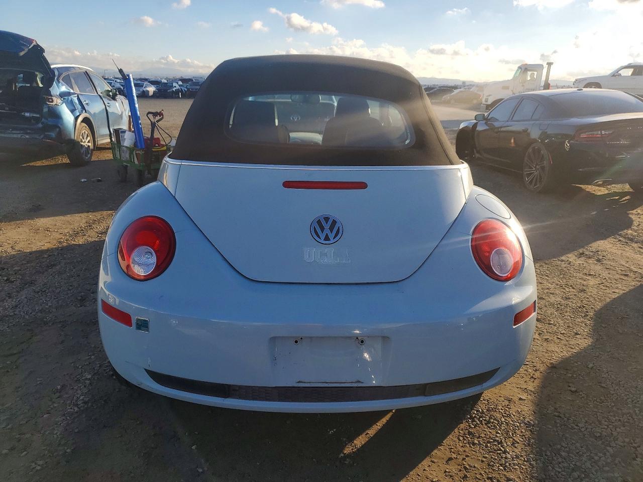 2006 VOLKSWAGEN NEW BEETLE CONVERTIBLE OPTION PACKAGE 2 photo 6