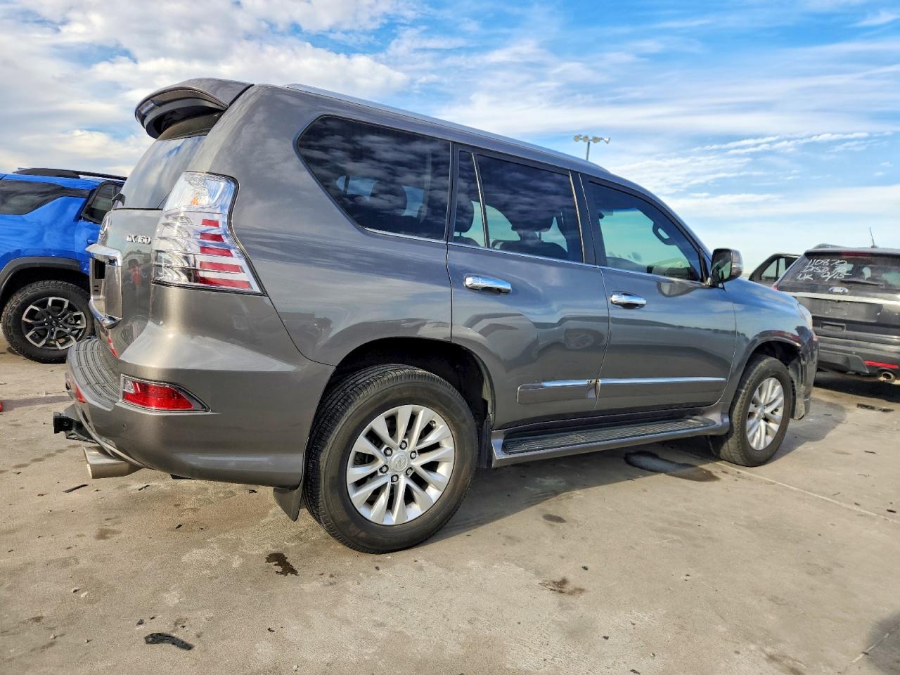 2014 LEXUS GX 460 photo 3