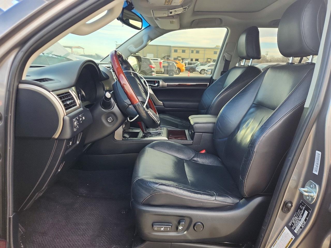 2014 LEXUS GX 460 photo 7