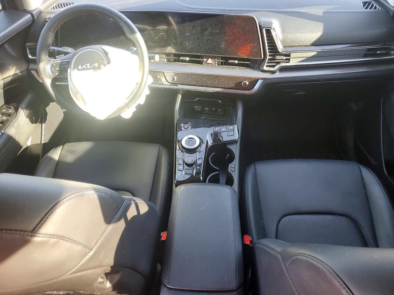 2023 KIA SPORTAGE EX photo 8