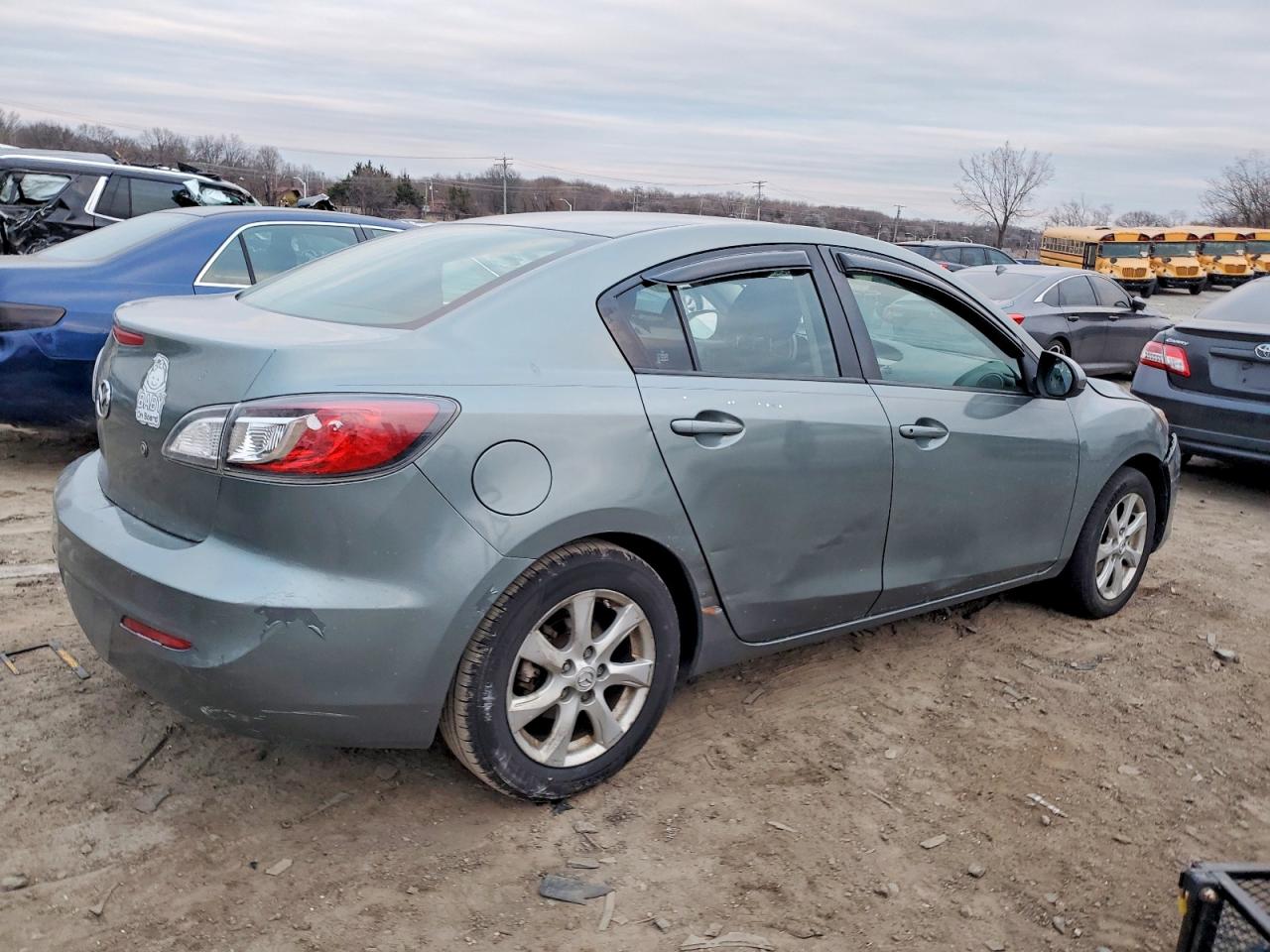 2013 MAZDA 3 I photo 3