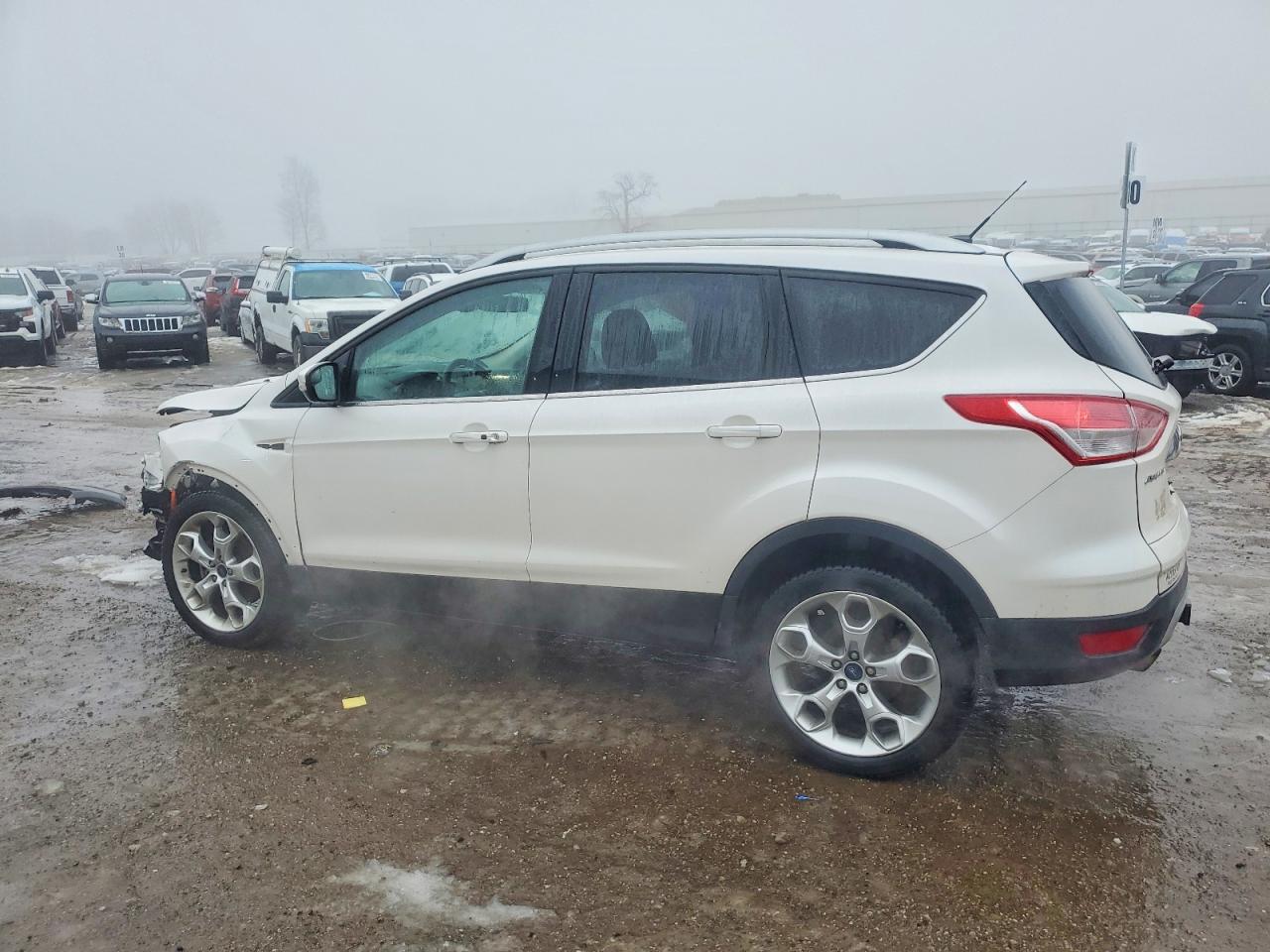 2016 FORD ESCAPE TITANIUM photo 2