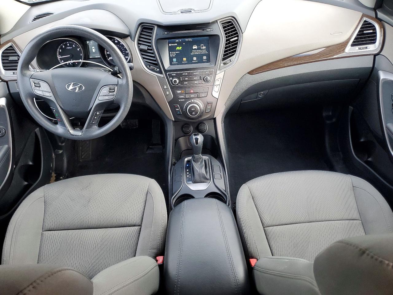 2017 HYUNDAI SANTA FE SPORT photo 8