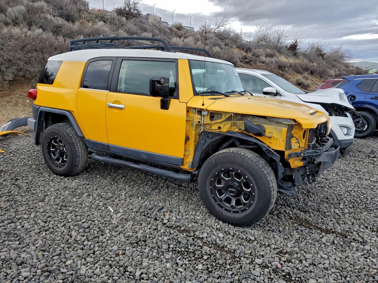 2007 TOYOTA FJ CRUISER photo 4