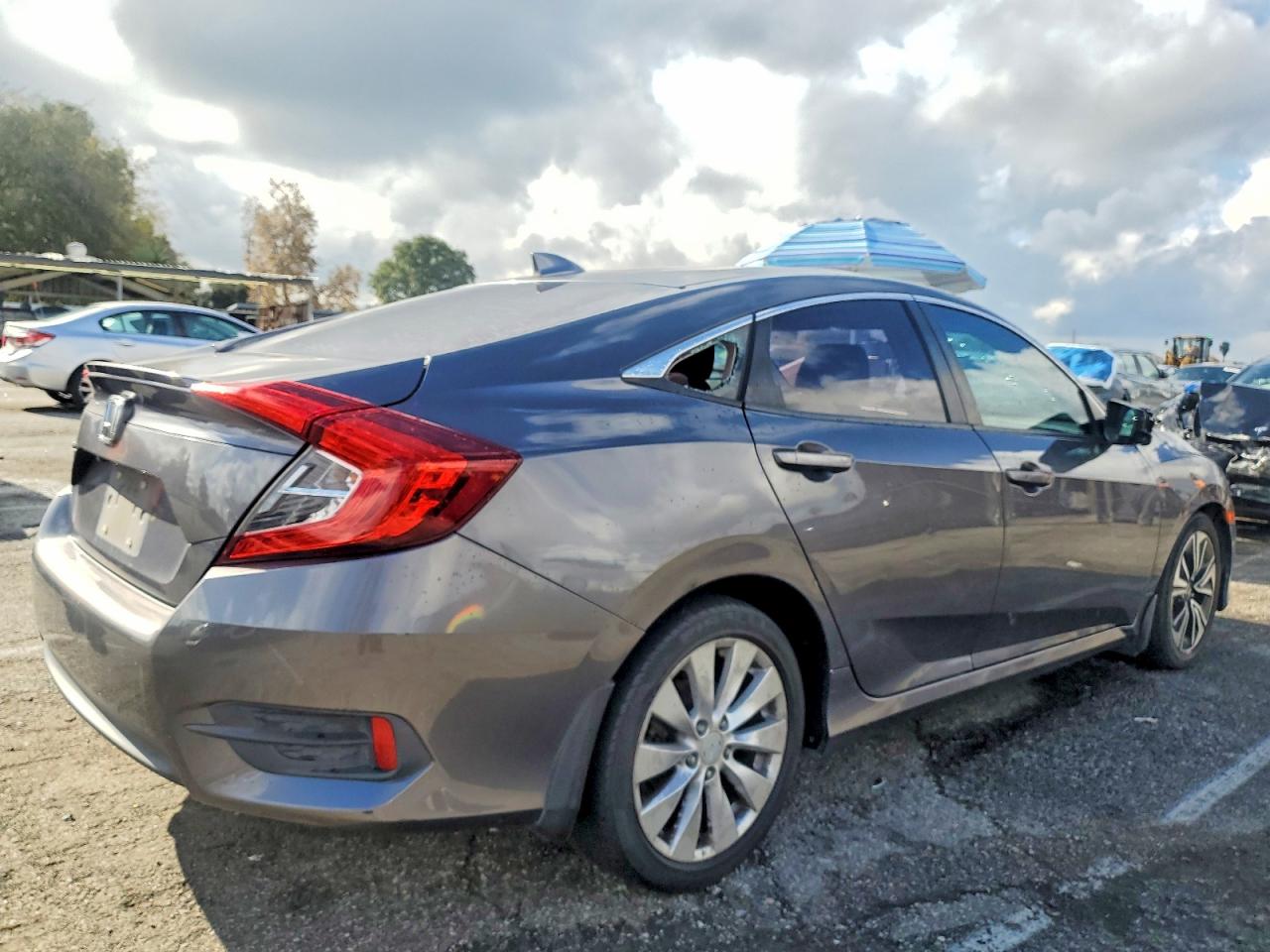 2016 HONDA CIVIC EX photo 3