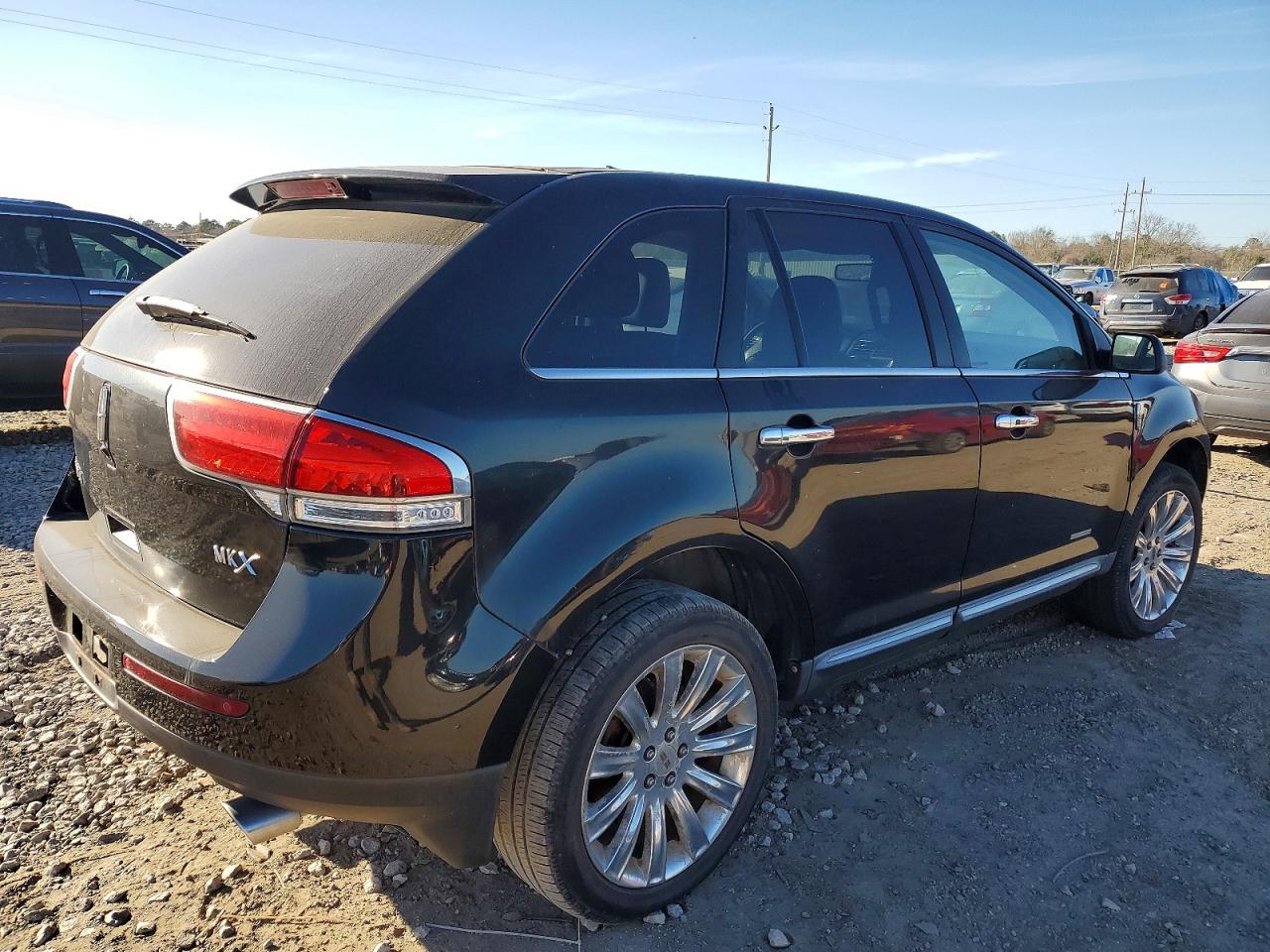 2011 LINCOLN MKX photo 3
