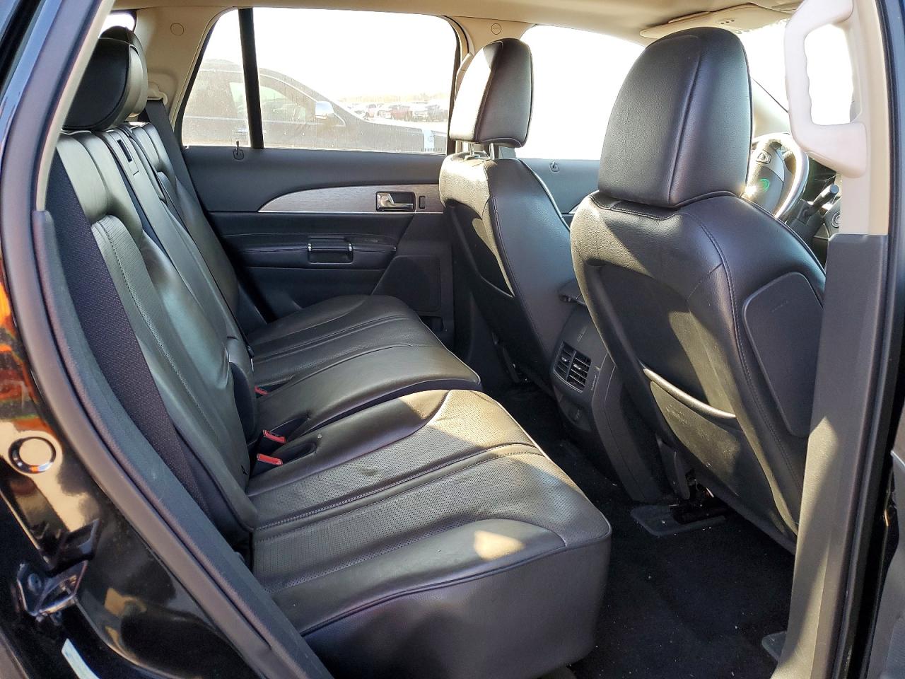 2011 LINCOLN MKX photo 10