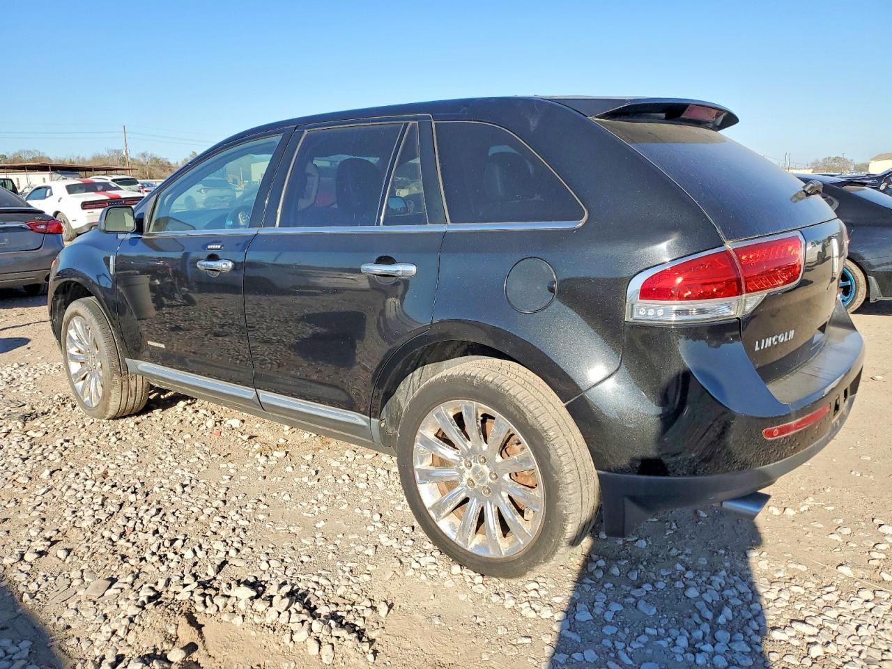 2011 LINCOLN MKX photo 2