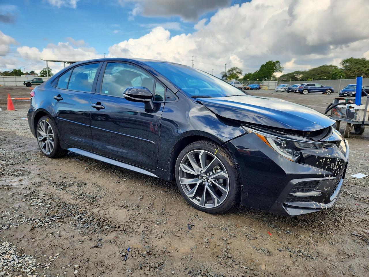 2021 TOYOTA COROLLA SE photo 4