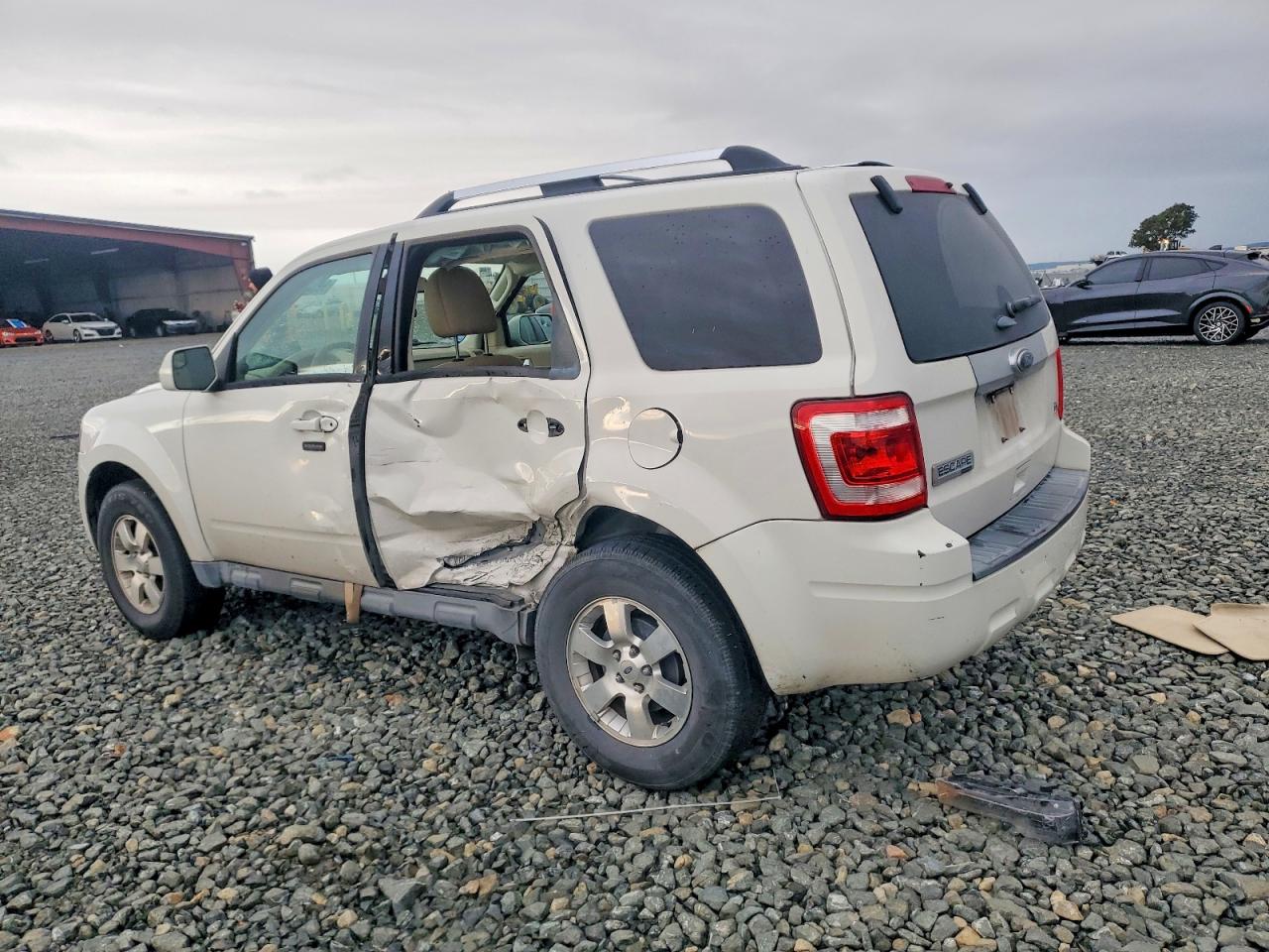 2012 FORD ESCAPE LIMITED photo 2