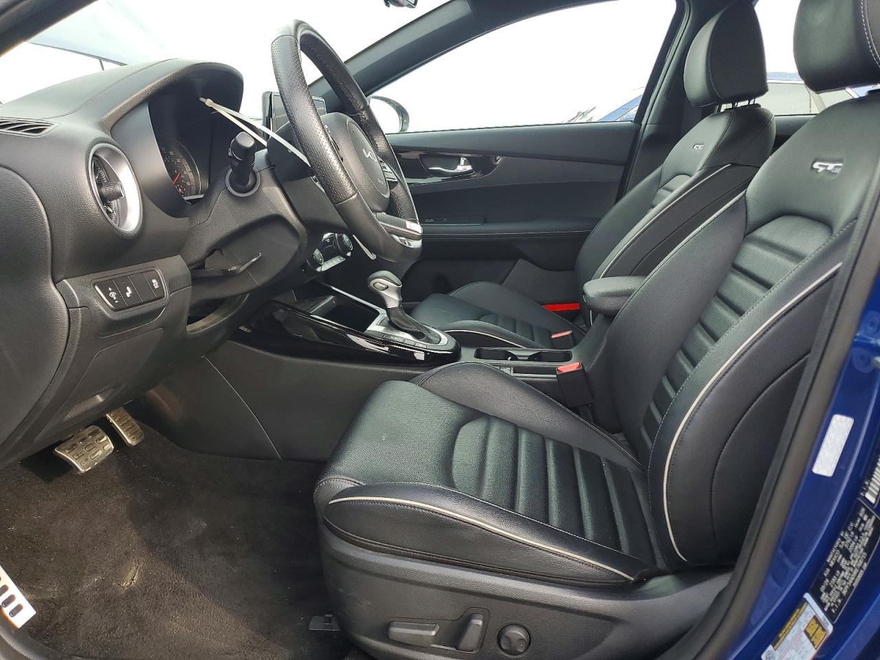 2024 KIA FORTE GT LINE photo 19