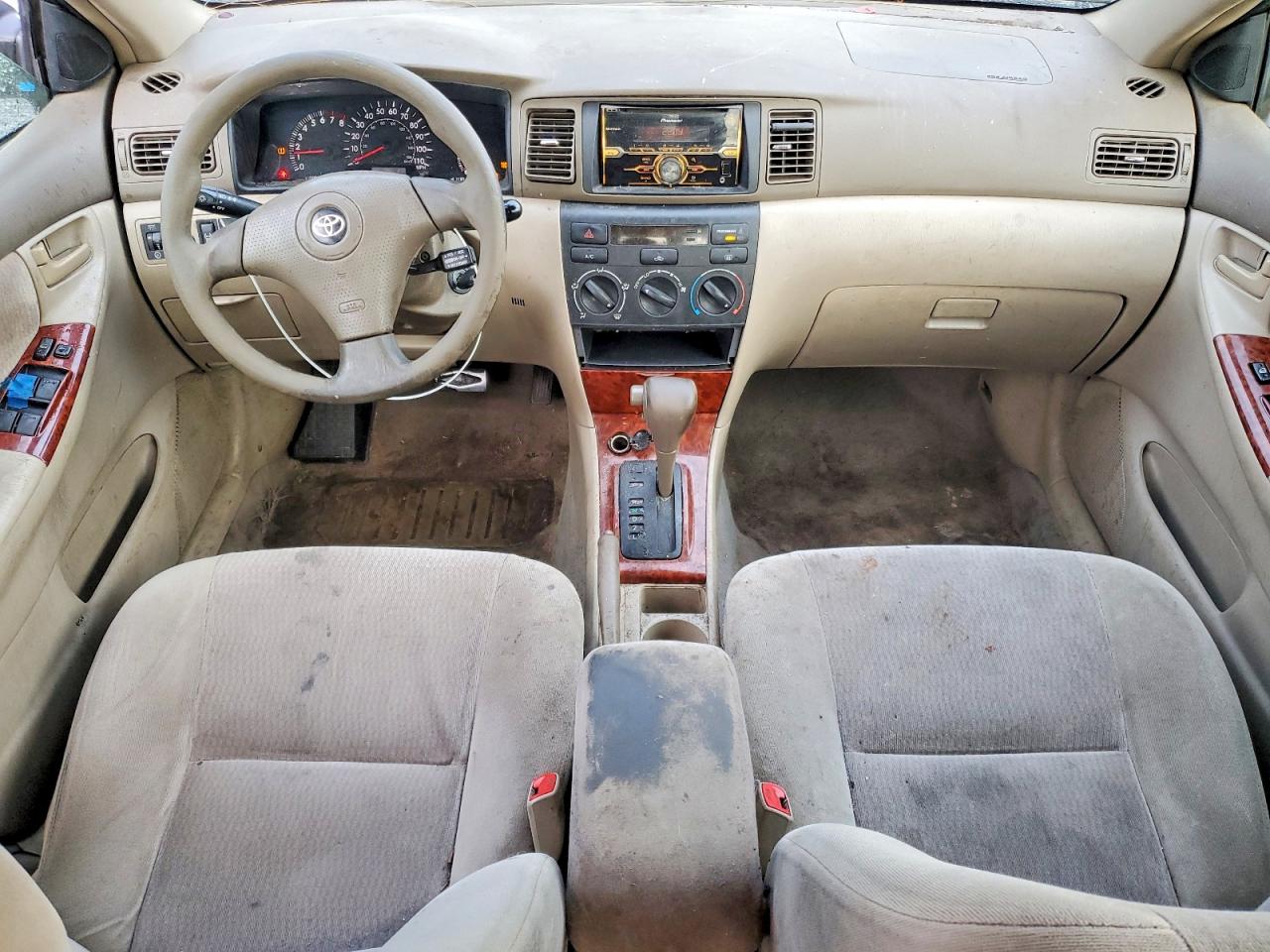 2005 TOYOTA COROLLA CE photo 8
