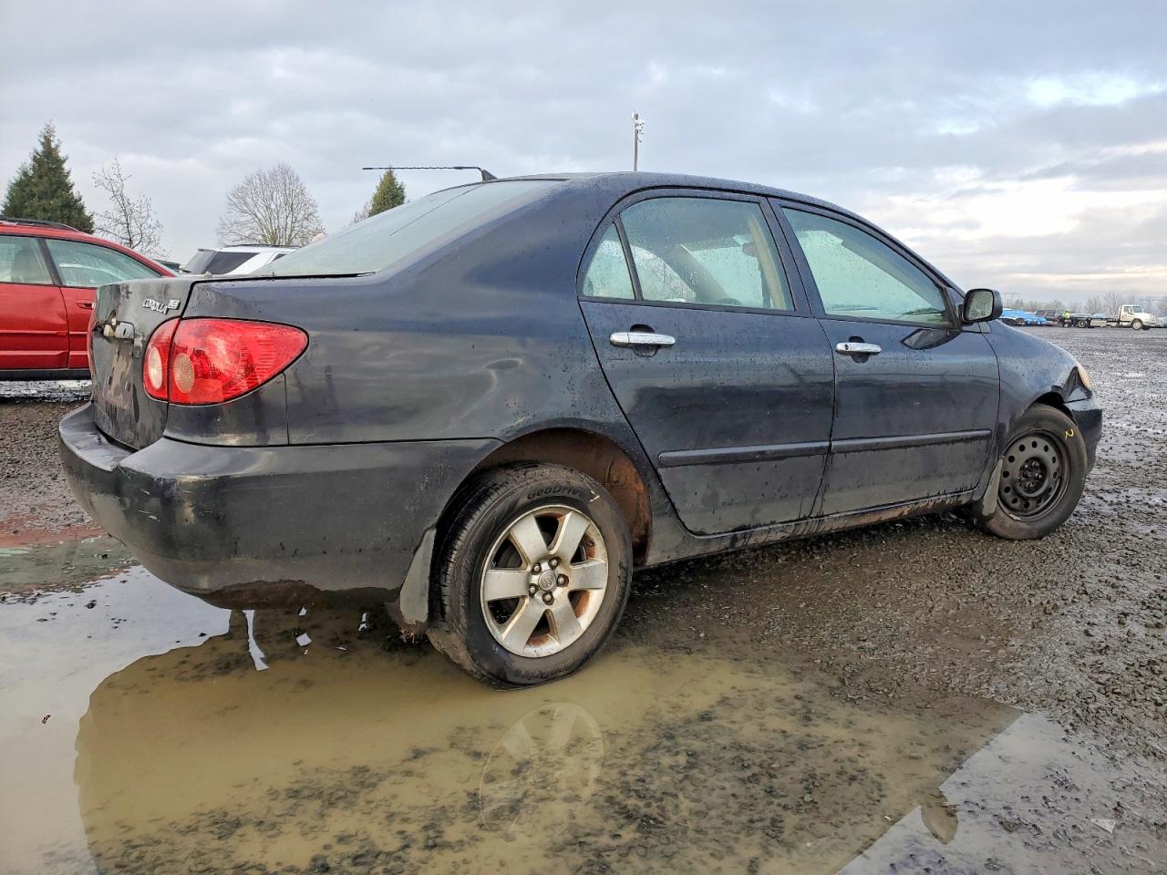 2005 TOYOTA COROLLA CE photo 3
