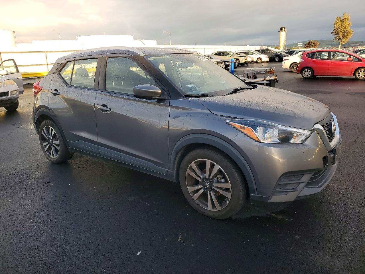 2020 NISSAN KICKS SV photo 4