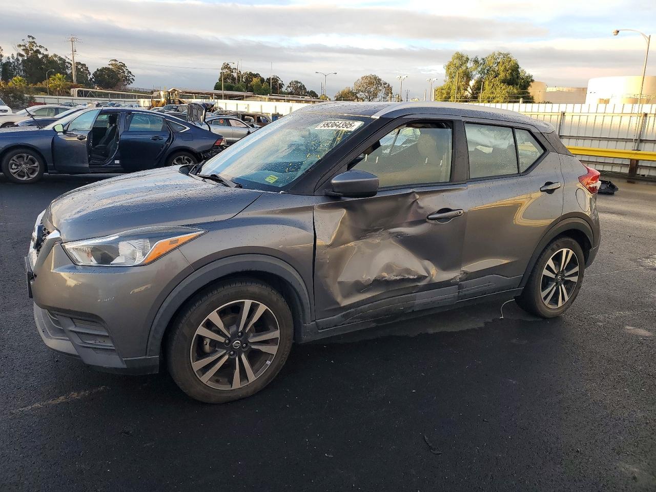 2020 NISSAN KICKS