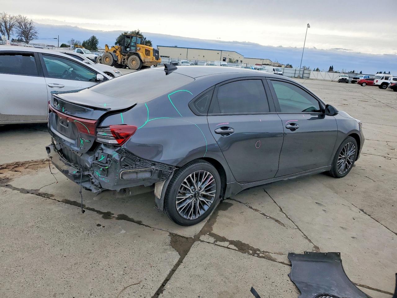 2023 KIA FORTE GT LINE photo 3
