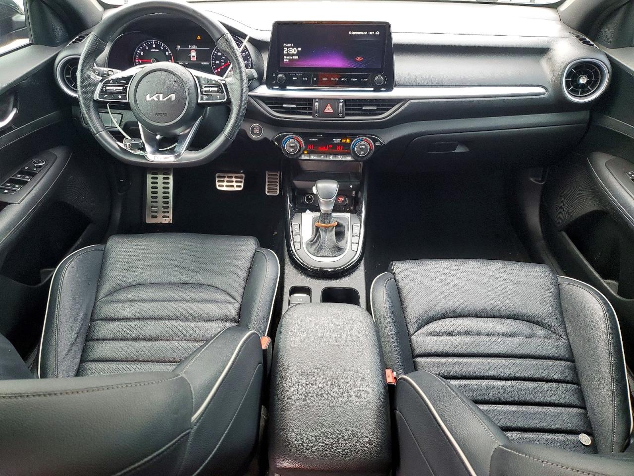 2023 KIA FORTE GT LINE photo 8
