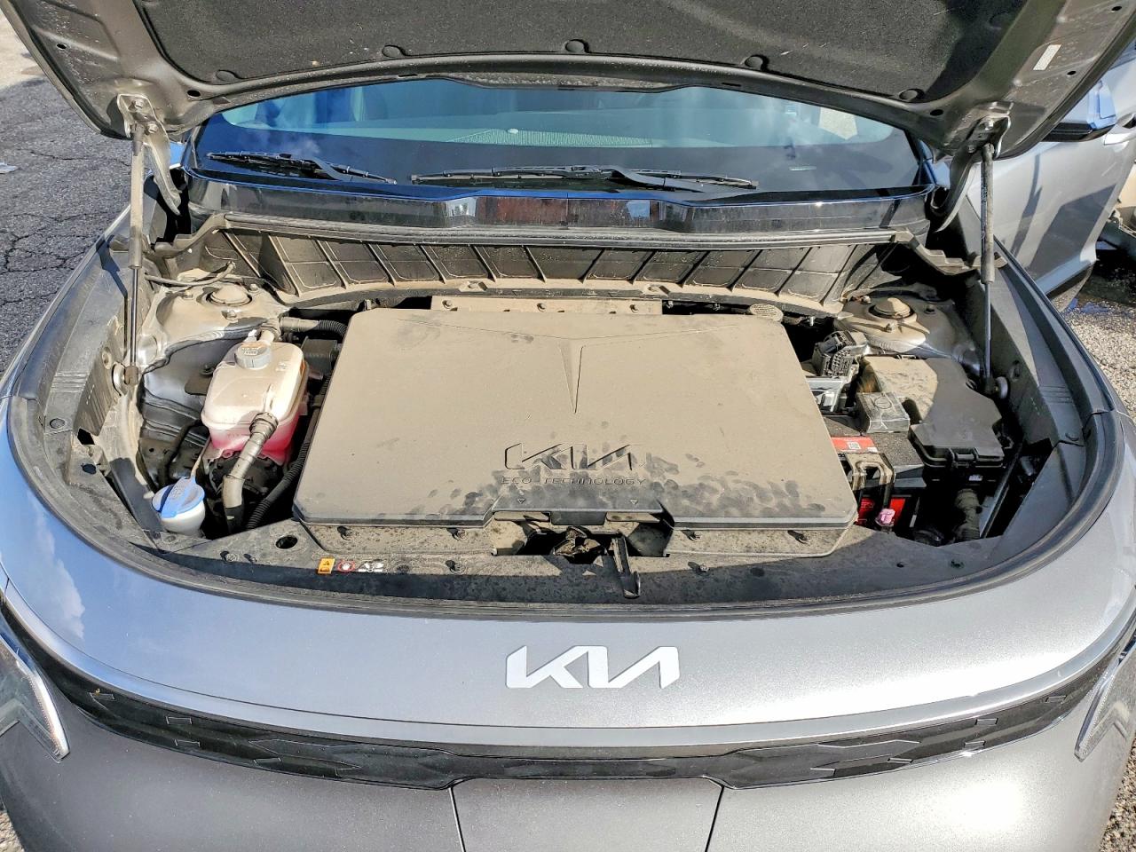 2023 KIA NIRO photo 11