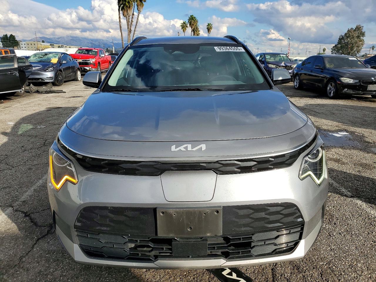 2023 KIA NIRO photo 5