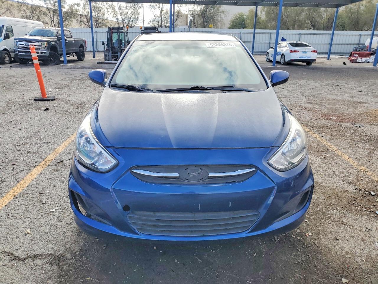 2017 HYUNDAI ACCENT SE photo 5