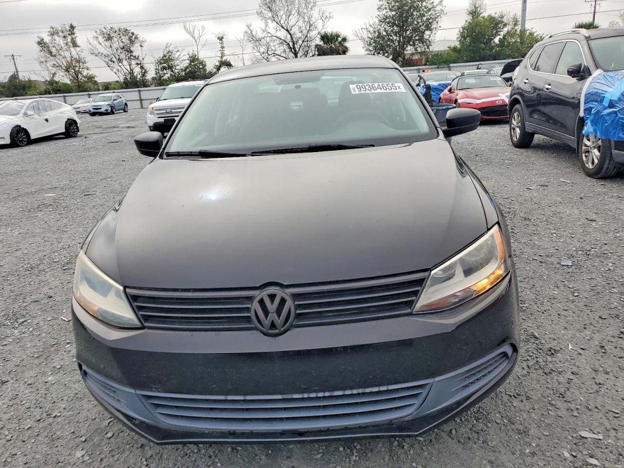 2012 VOLKSWAGEN JETTA BASE photo 5