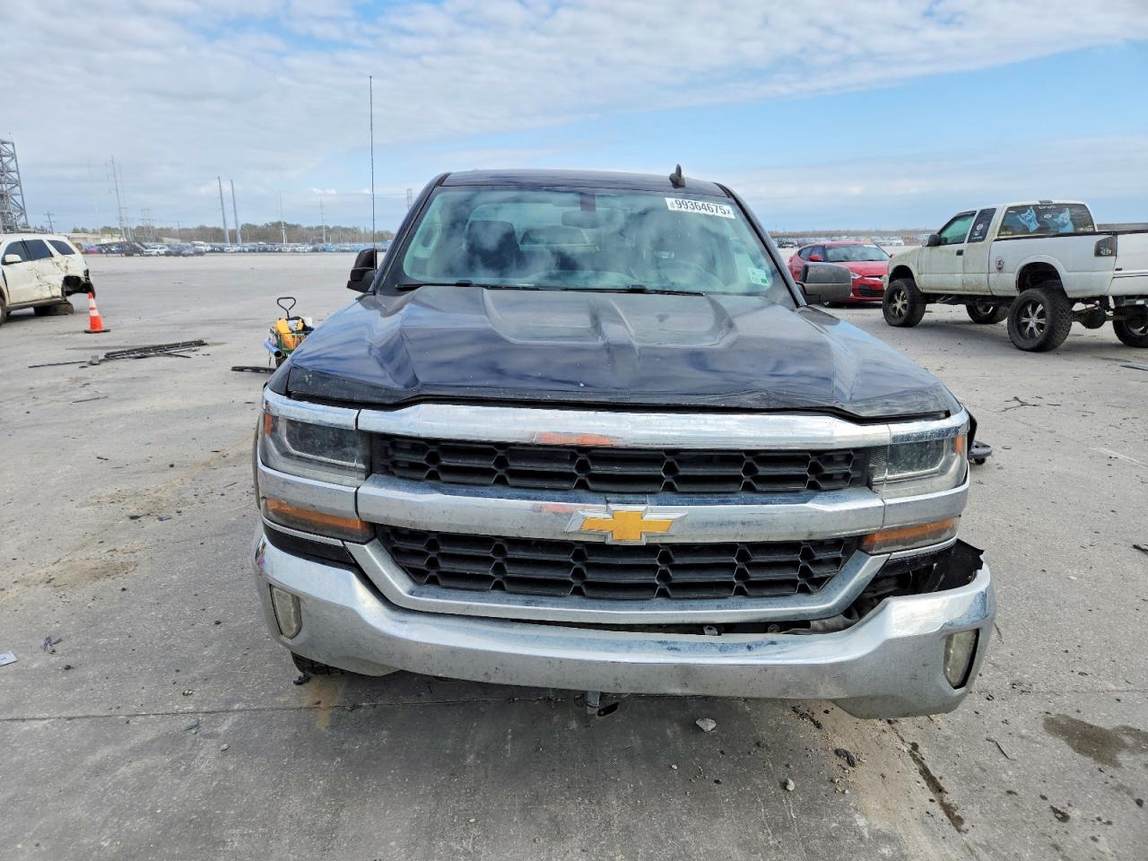 2017 CHEVROLET SILVERADO C1500 LT photo 5