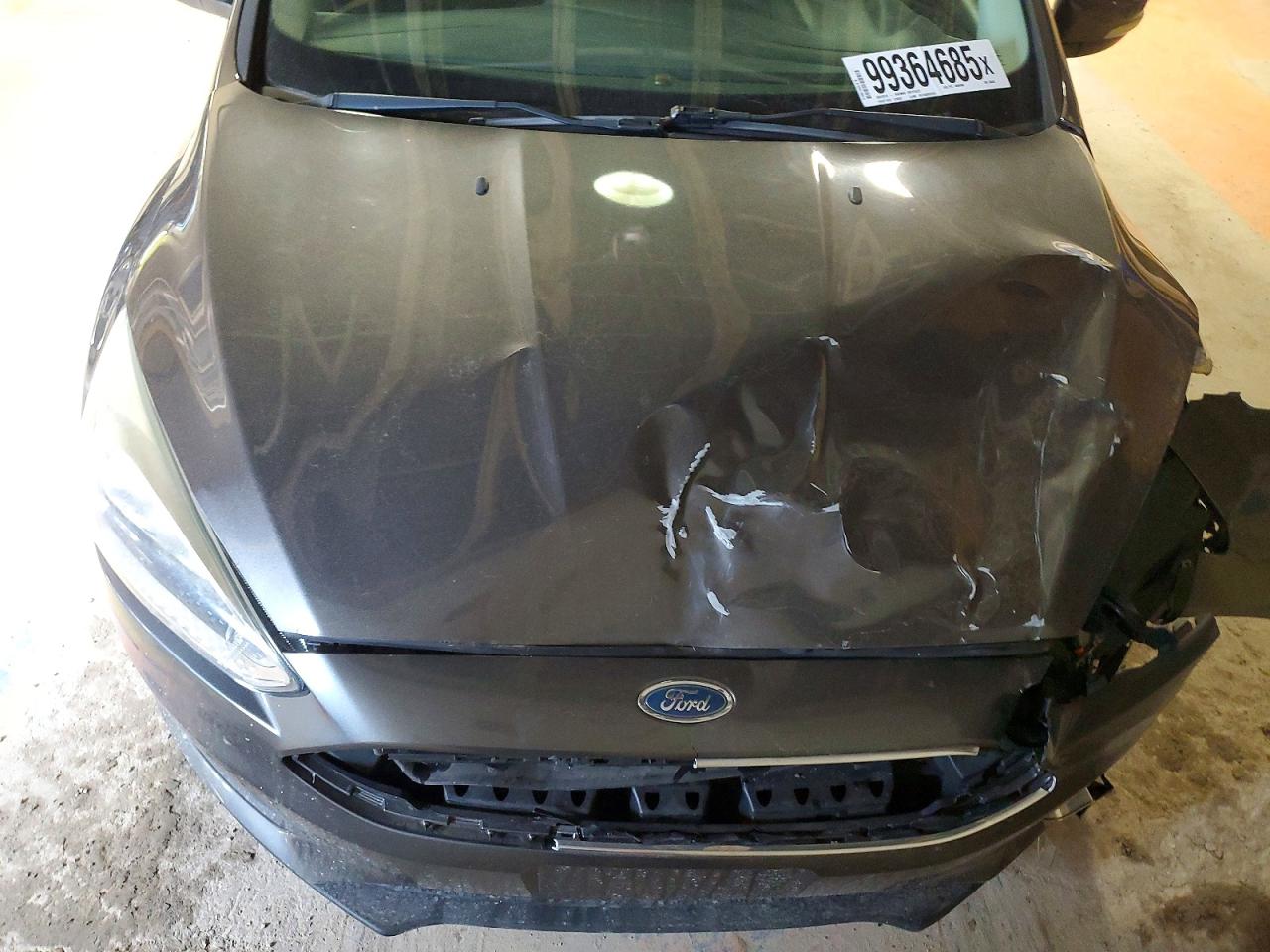 2015 FORD FOCUS SE photo 11