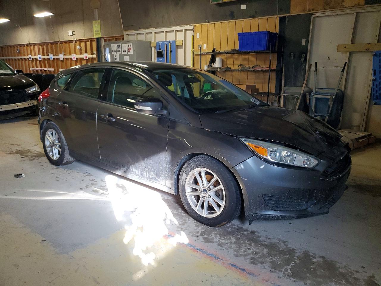 2015 FORD FOCUS SE photo 4