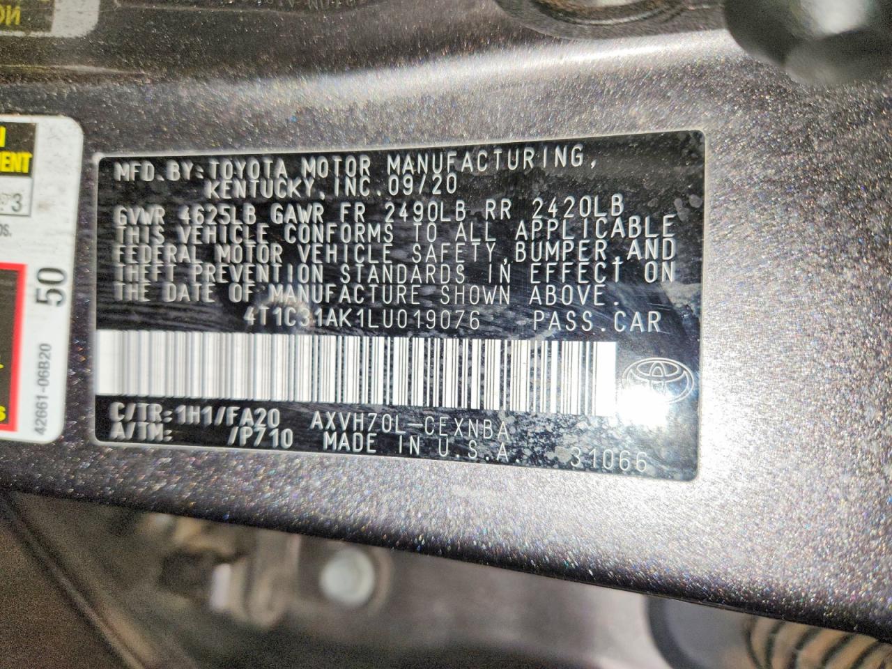 2020 TOYOTA CAMRY LE photo 12