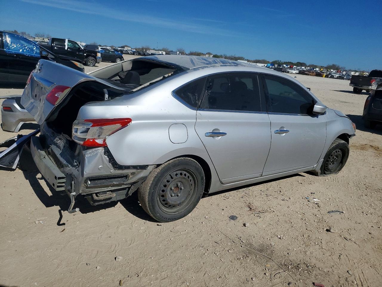 2018 NISSAN SENTRA S photo 3