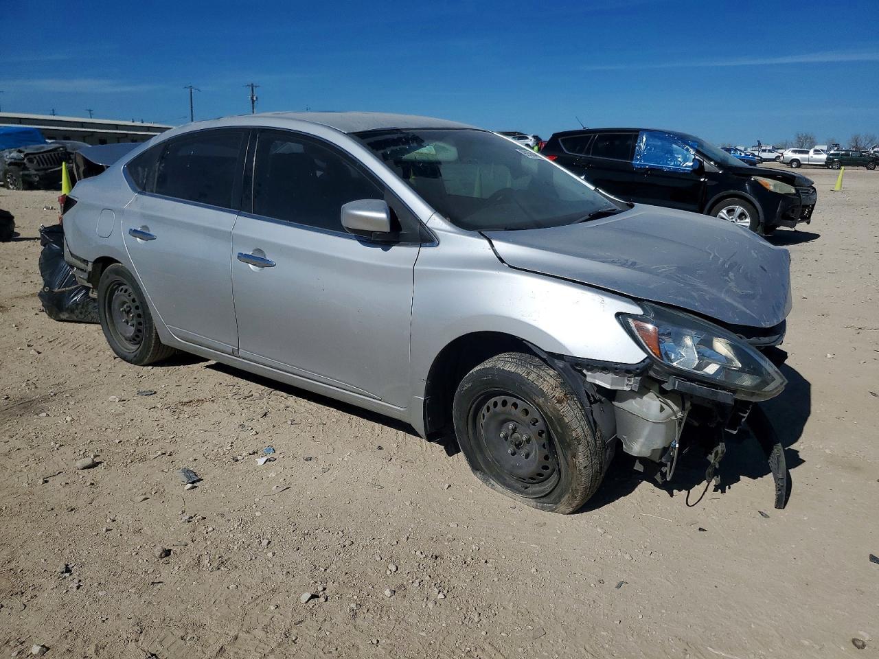 2018 NISSAN SENTRA S photo 4