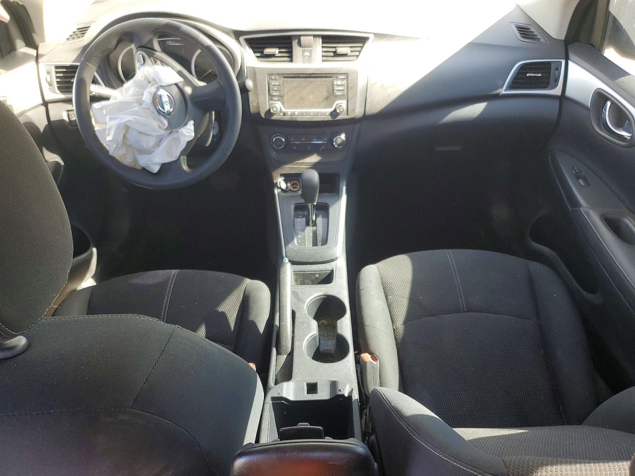 2018 NISSAN SENTRA S photo 8