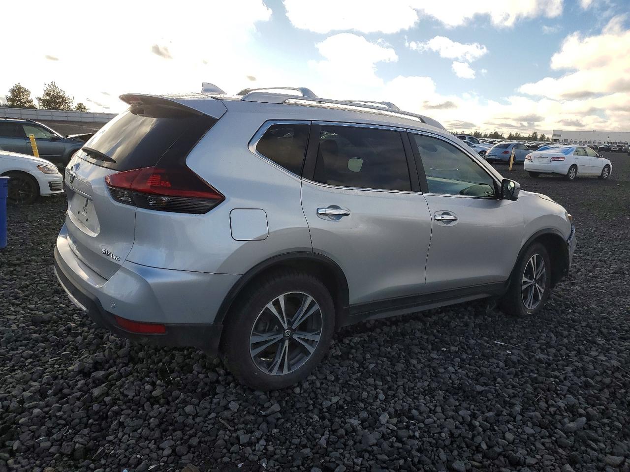 2020 NISSAN ROGUE S photo 3