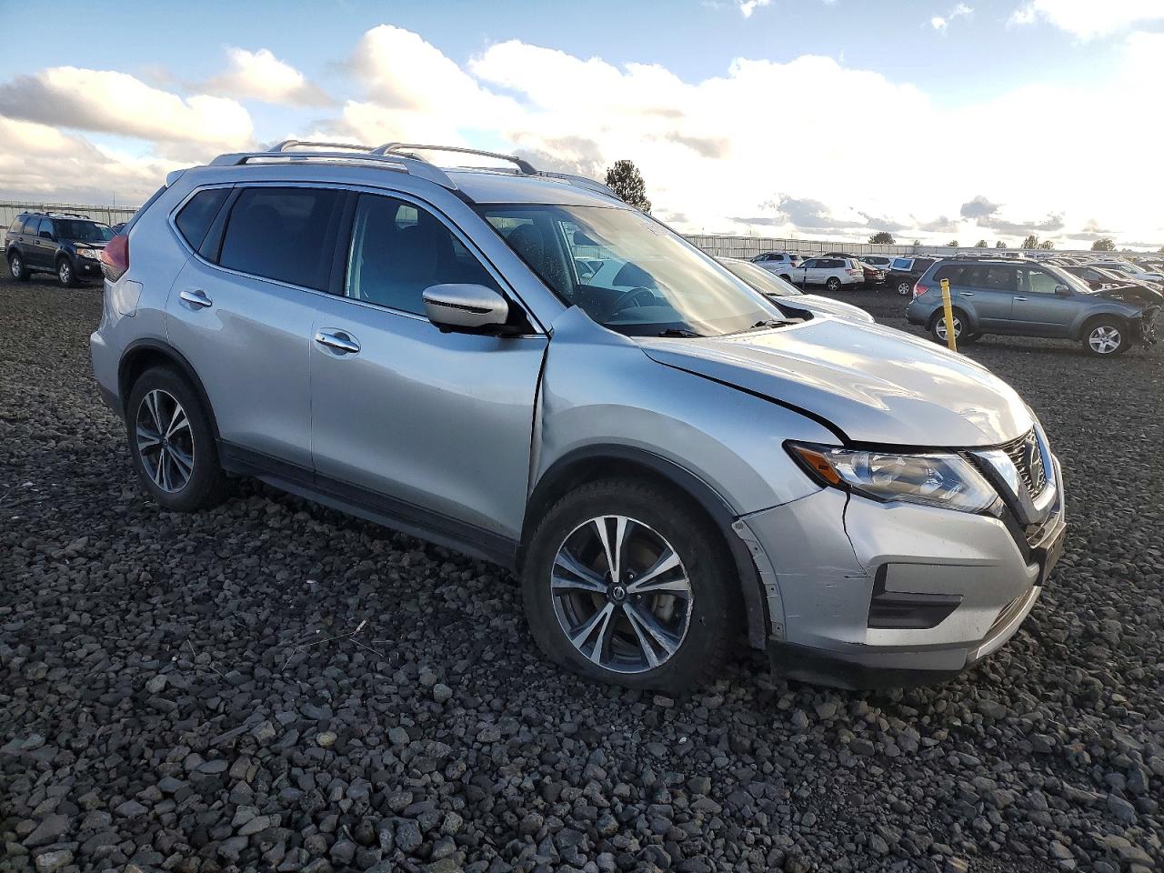 2020 NISSAN ROGUE S photo 4