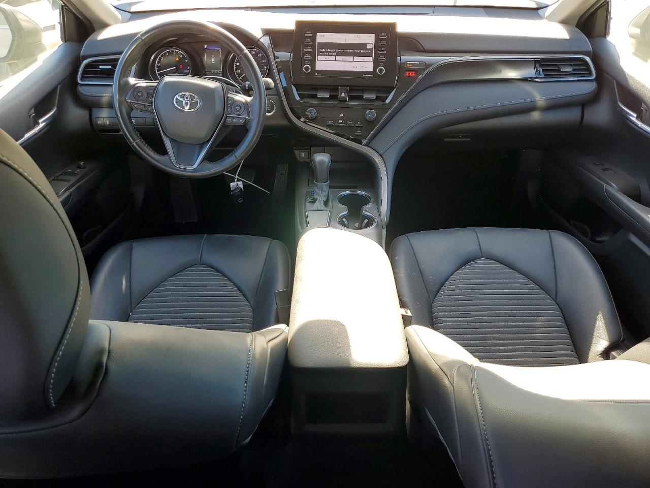 2021 TOYOTA CAMRY SE photo 8