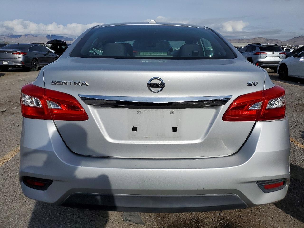 2017 NISSAN SENTRA S photo 6