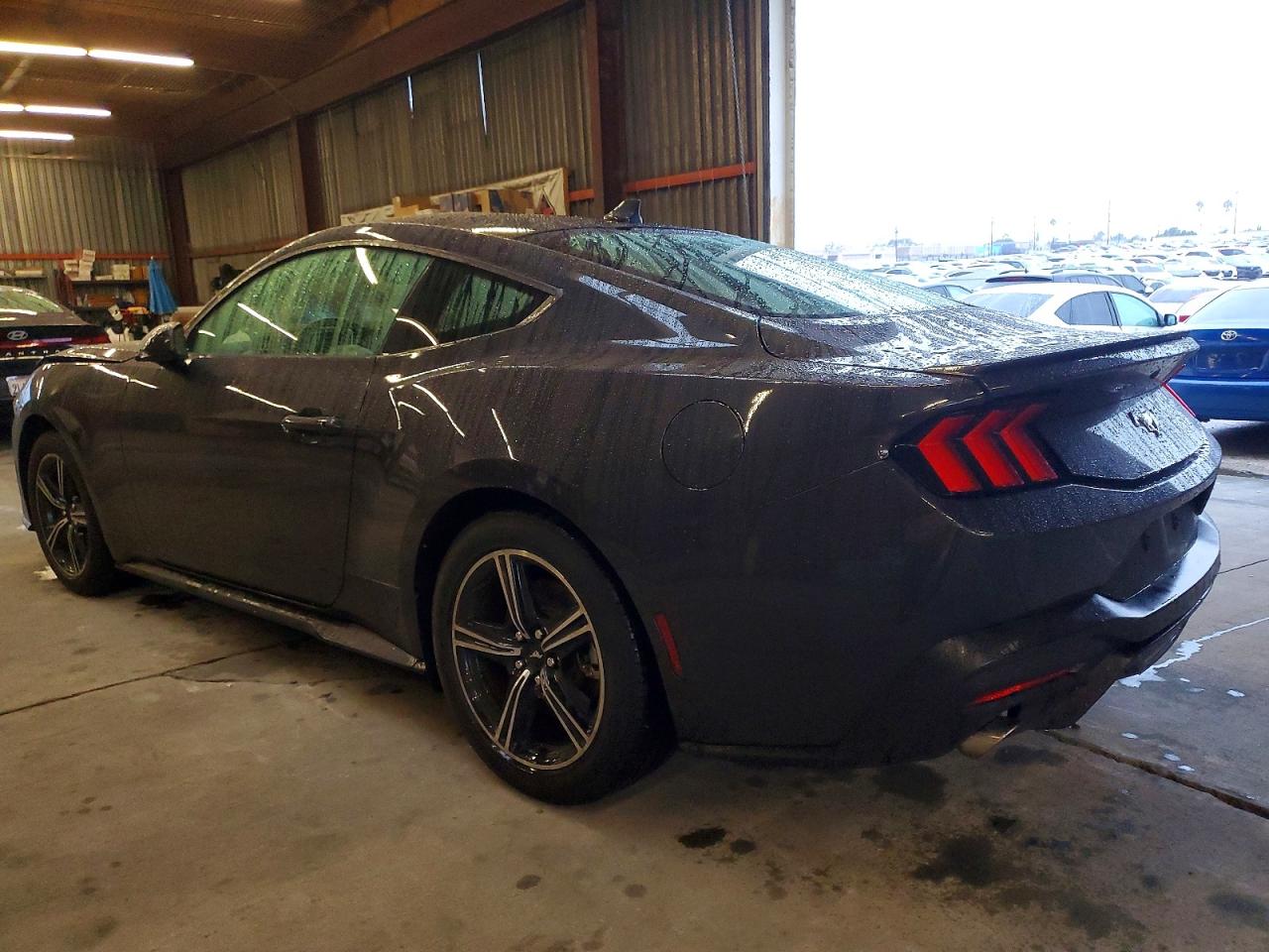 2024 FORD MUSTANG photo 2