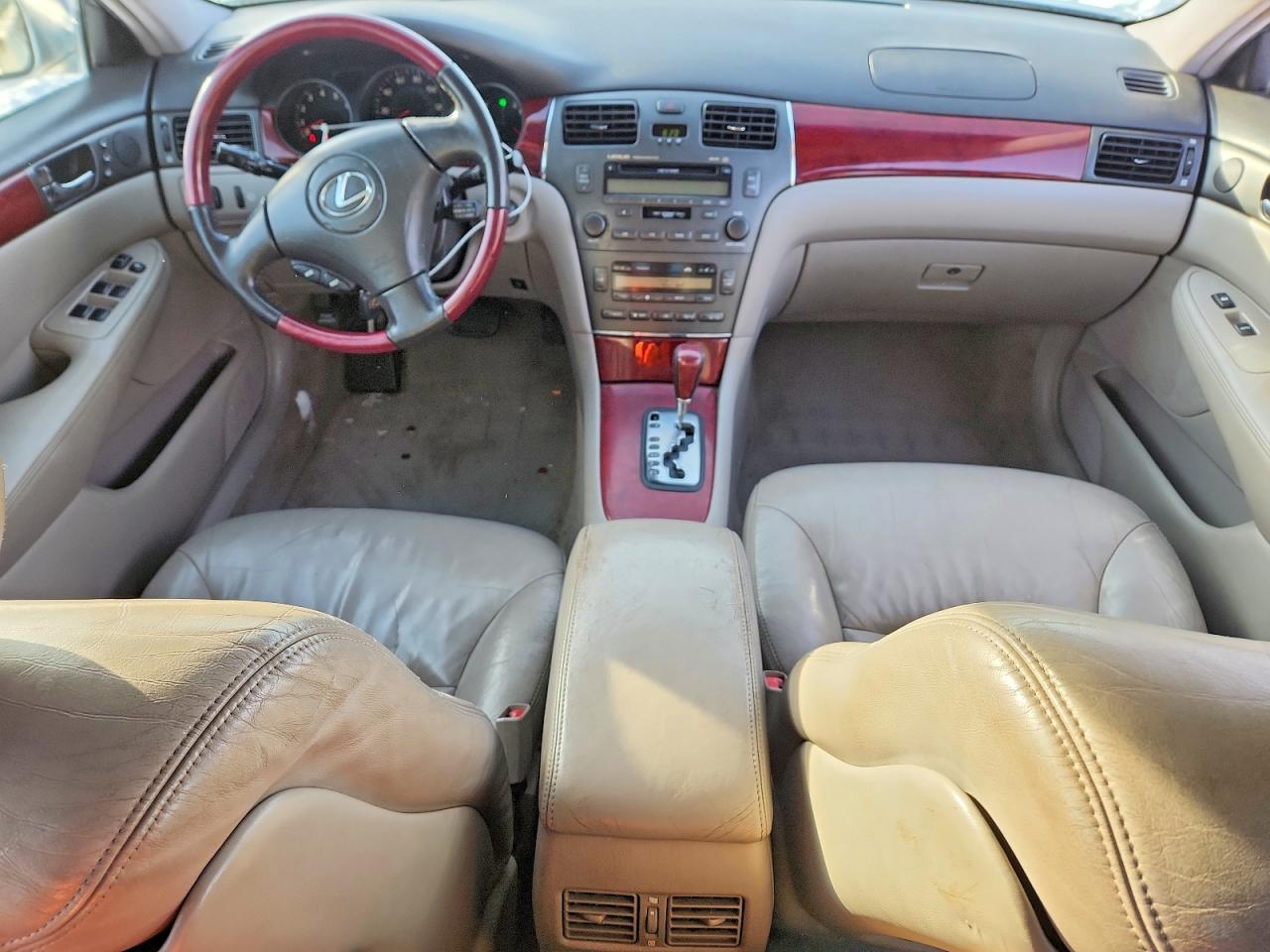 2002 LEXUS ES 300 photo 8