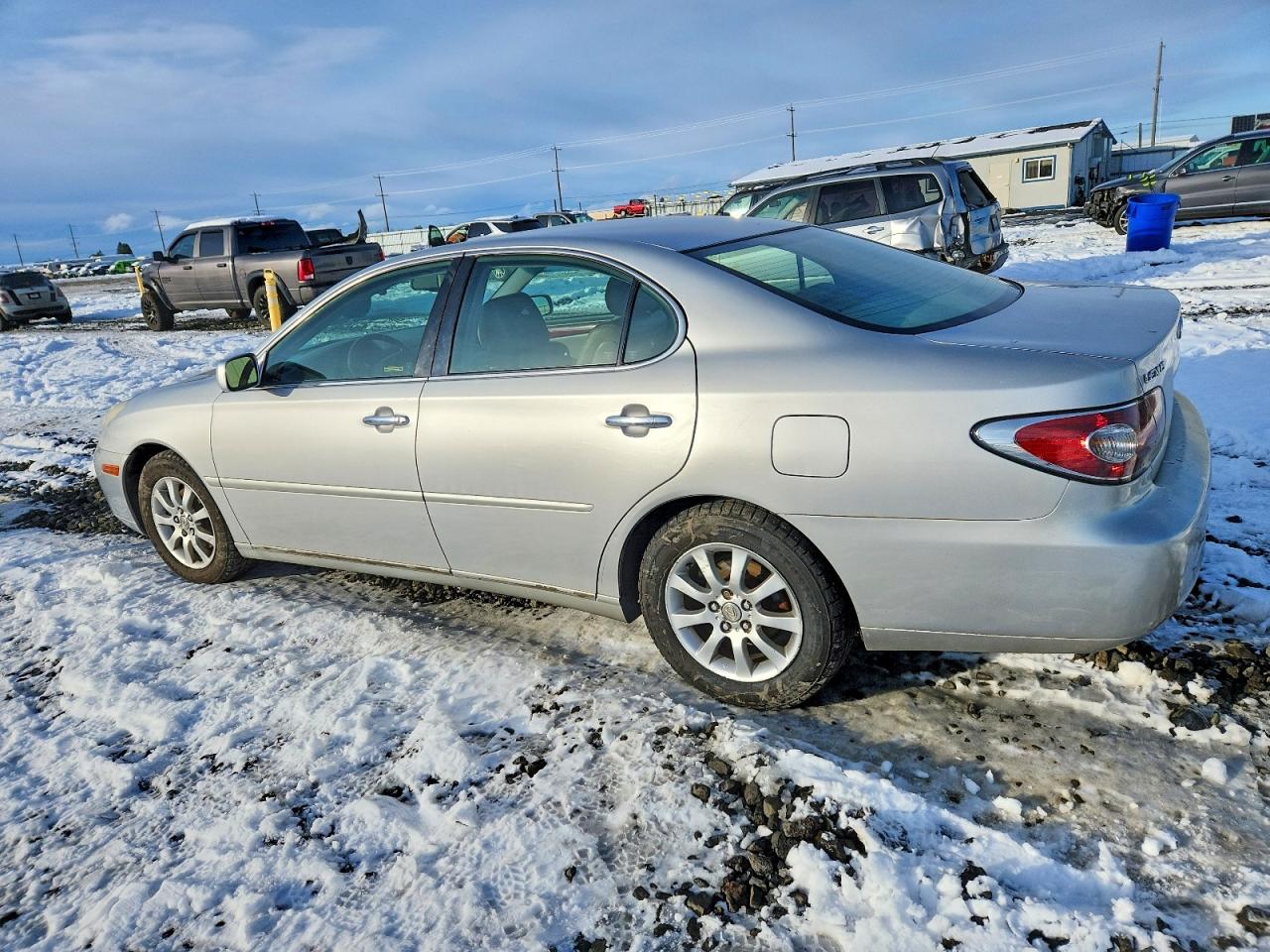 2002 LEXUS ES 300 photo 2