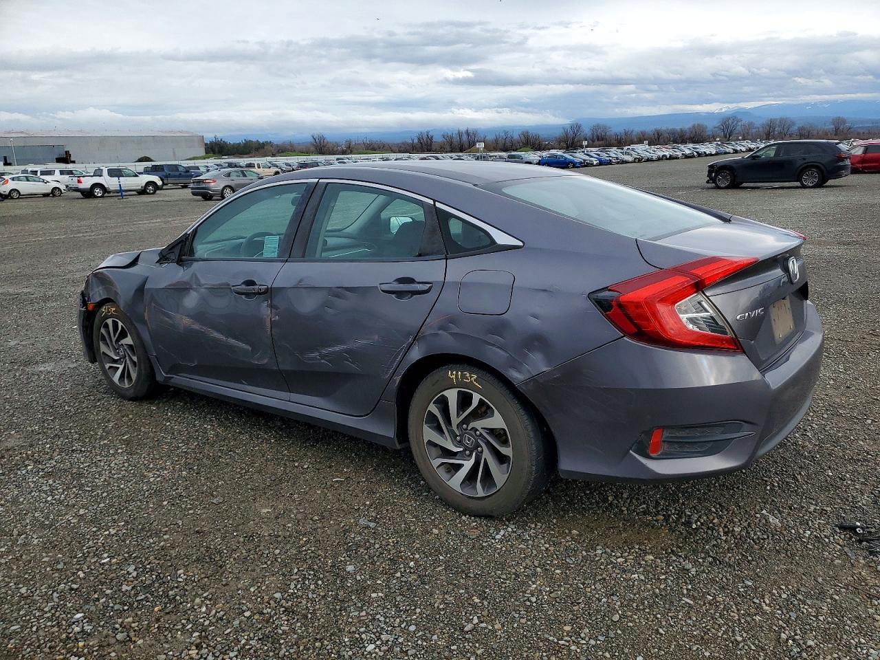 2016 HONDA CIVIC EX photo 2